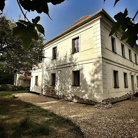 Hotel apartamentowy Podzzamkem 3*